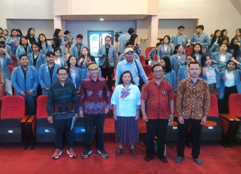 Kuliah Umum di Undiksha Bali, Rektor UCM Perkenalkan Simbol Bugis-Makassar